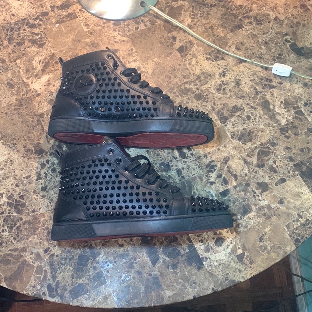 Christian Louboutins Louis Spikes